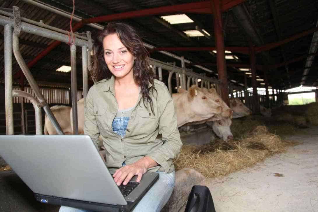 how-to-become-a-farm-appraiser-career-outlook